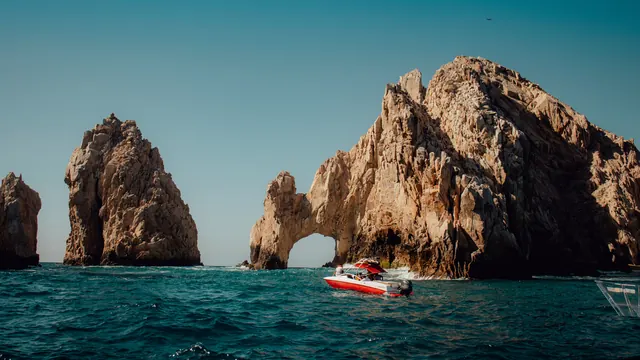 Brilliant Lady’s Mexican Riviera: What’s Hot Now