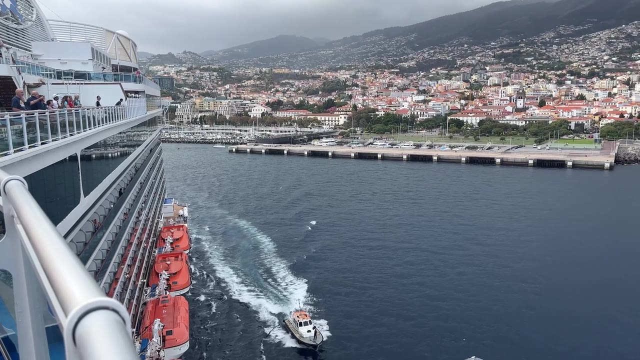 Off The Grid Getaways — cinematic travel: expedition cruising, the Amalfi Coast, and tropical island escapes